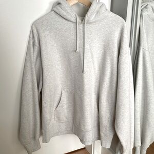 Tna boyfriend hoodie size 2 (oversized) Heather cloud white - fits like a medium